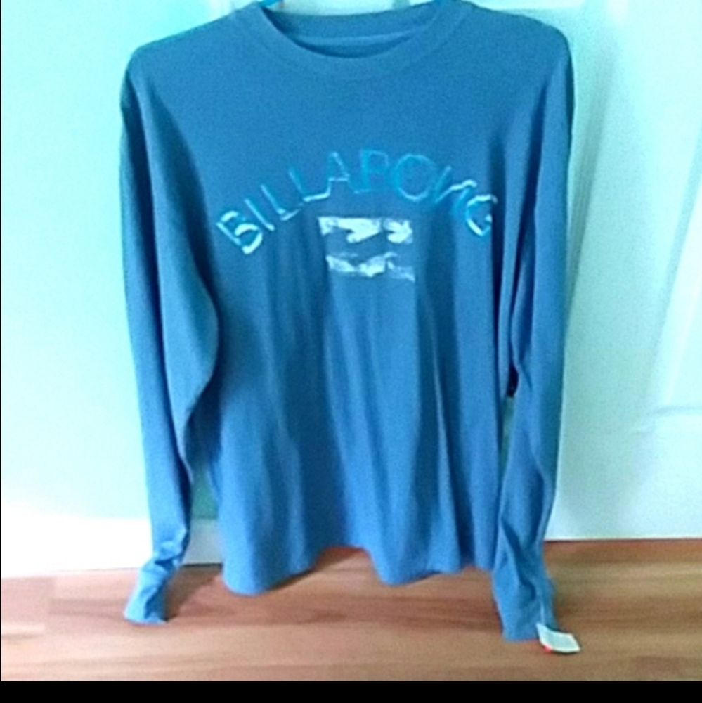 Billabong long sleeved shirt brand new with tag